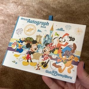 BRAND NEW Disney Autograph book